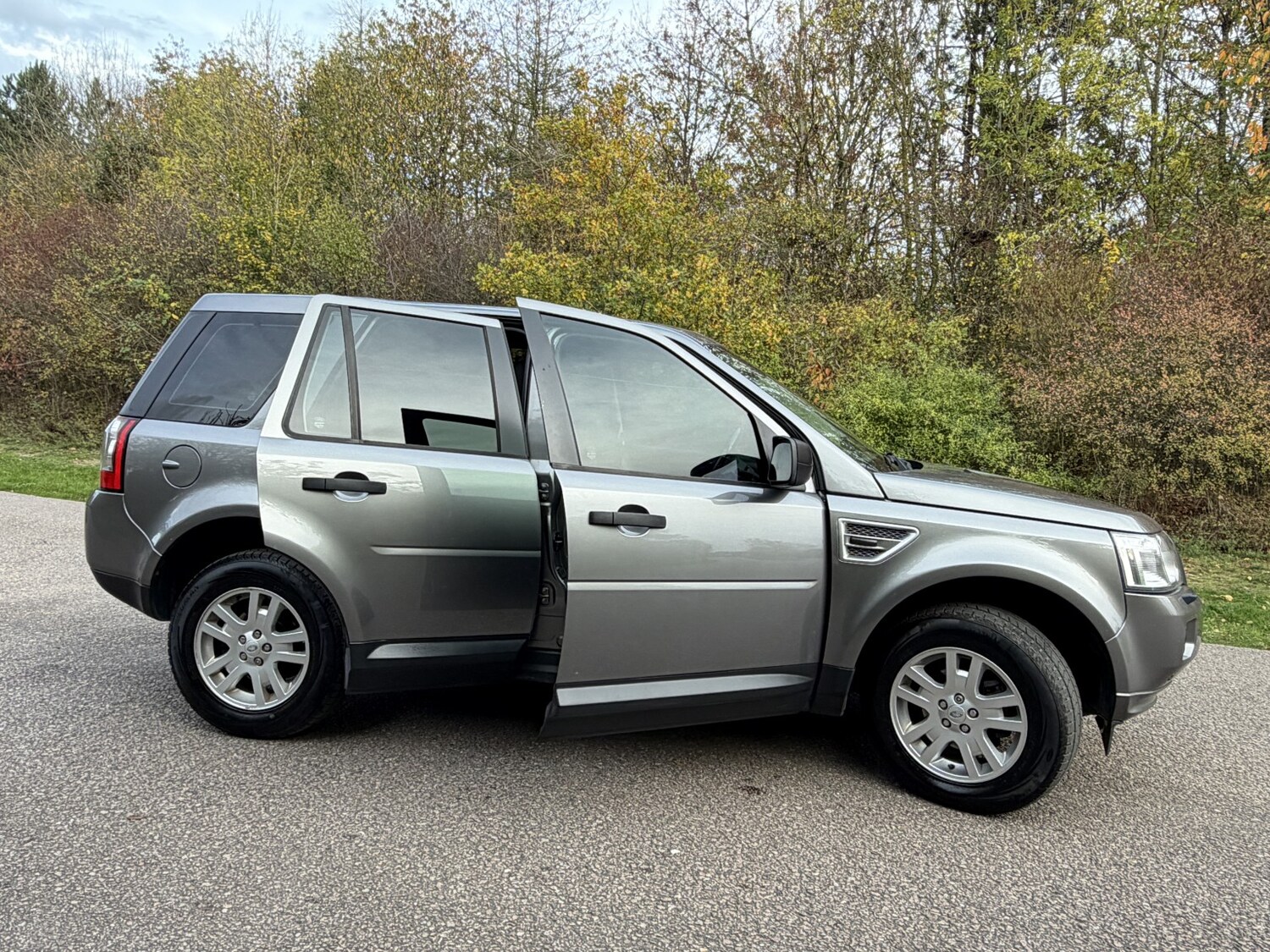 Used Land Rover Freelander 2 2010 for sale - 76374218: Photo 26
