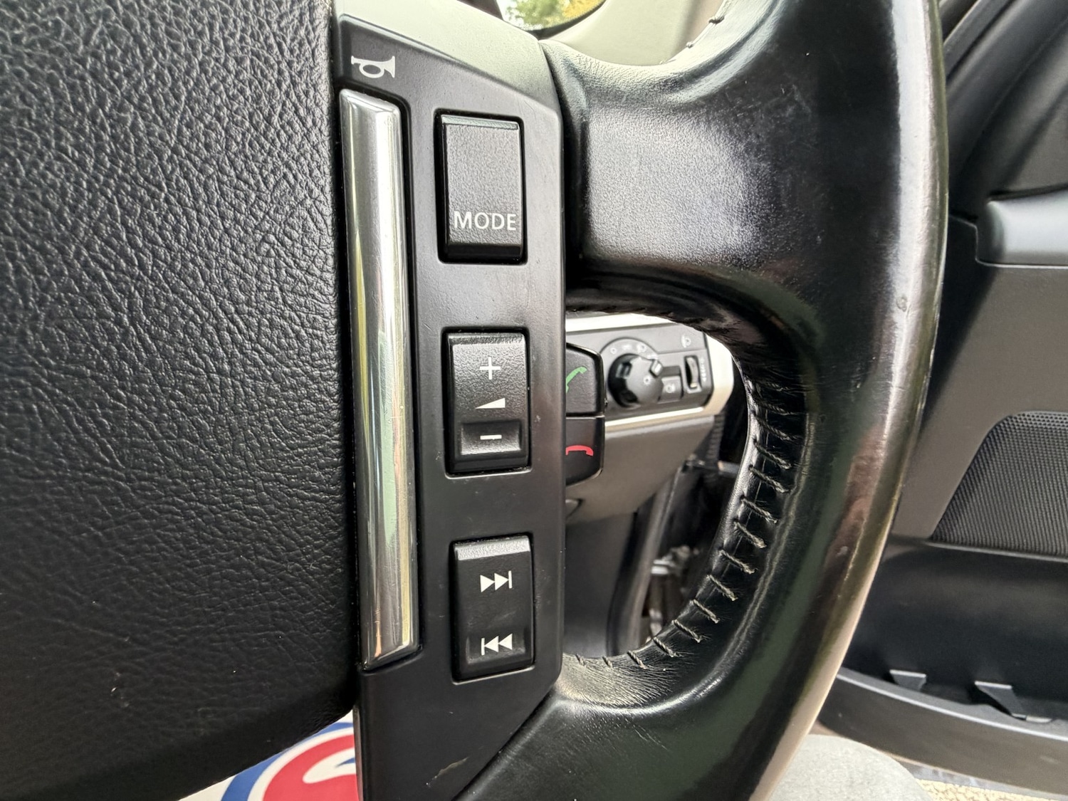 Used Land Rover Freelander 2 2010 for sale - 76374218: Photo 43