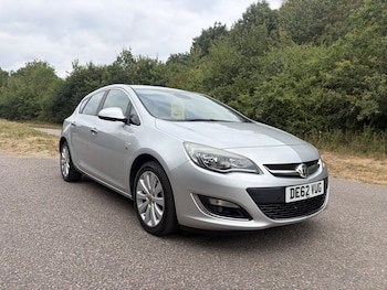 Used Vauxhall Astra 2012 for sale - 79320414: Photo