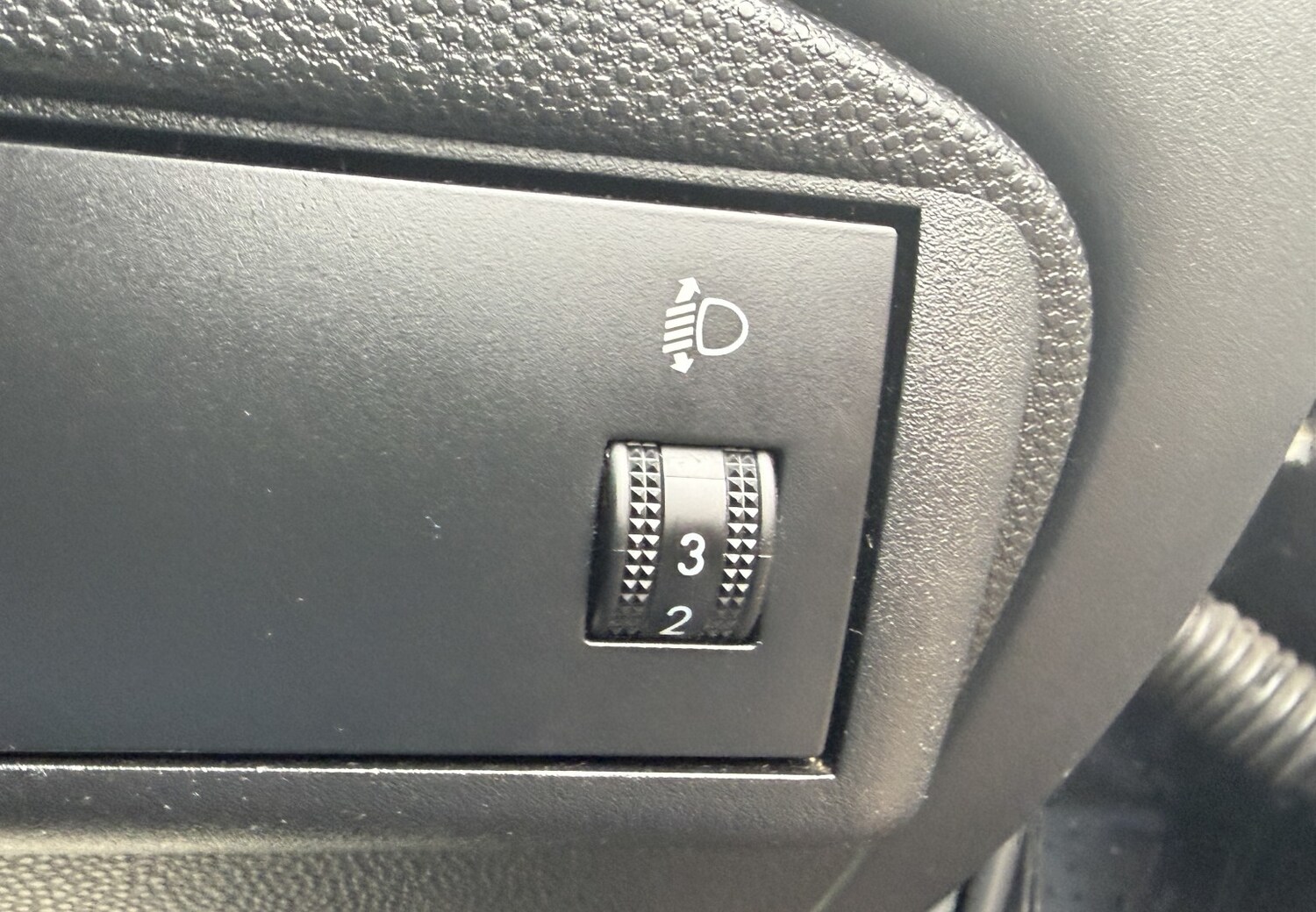 Used Mazda Mazda2 2011 for sale - 77516115: Photo 32