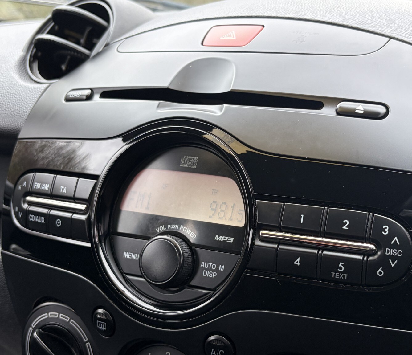 Used Mazda Mazda2 2011 for sale - 77516115: Photo 35