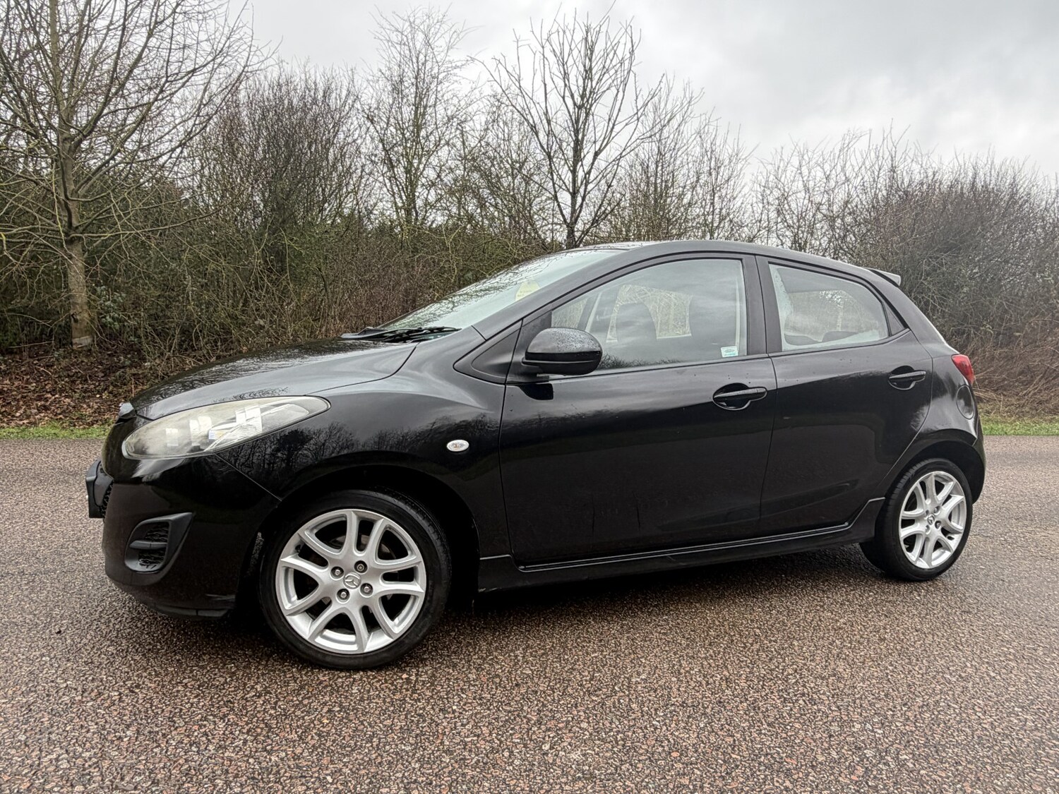 Used Mazda Mazda2 2011 for sale - 77516115: Photo 6