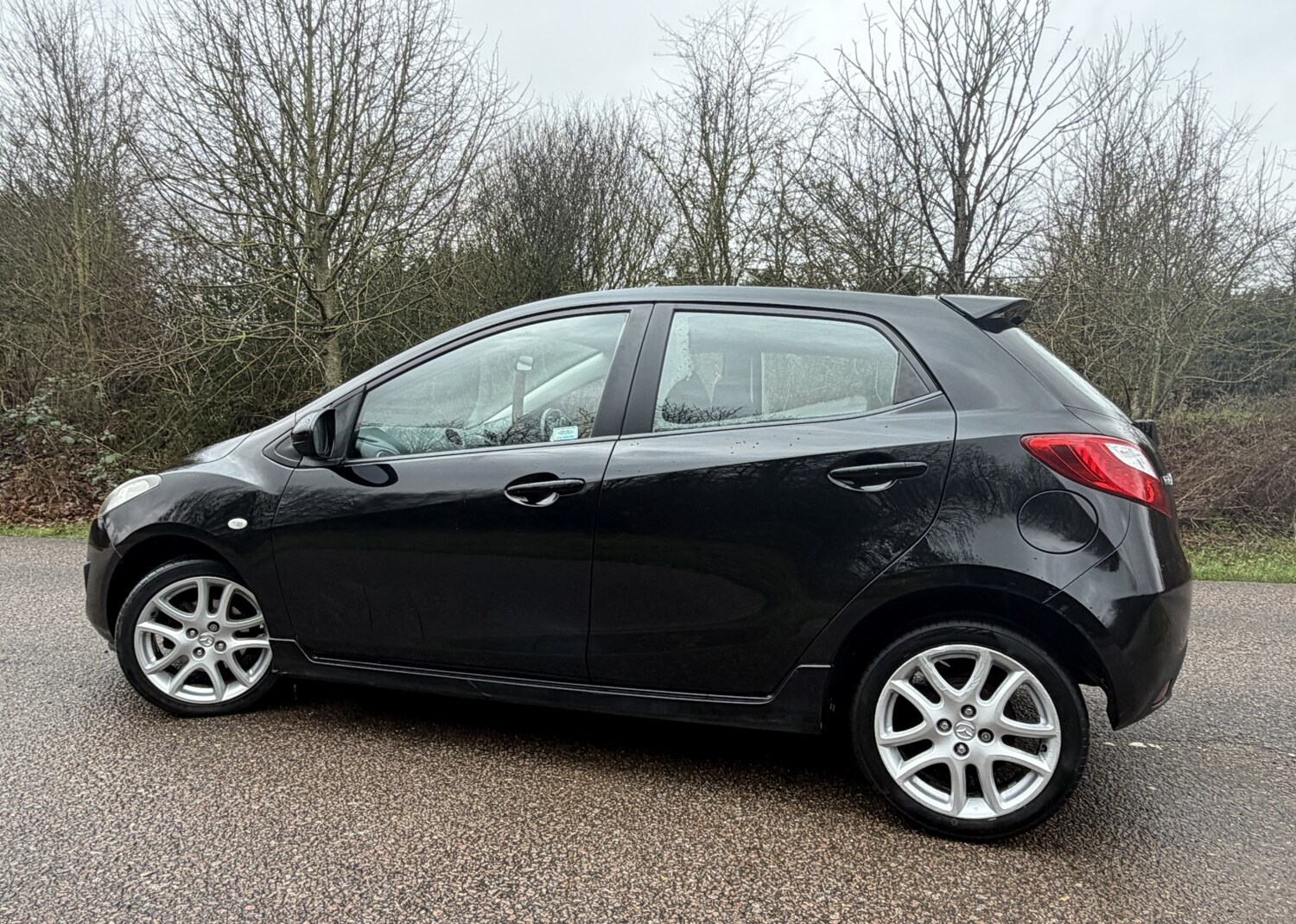 Used Mazda Mazda2 2011 for sale - 77516115: Photo 8