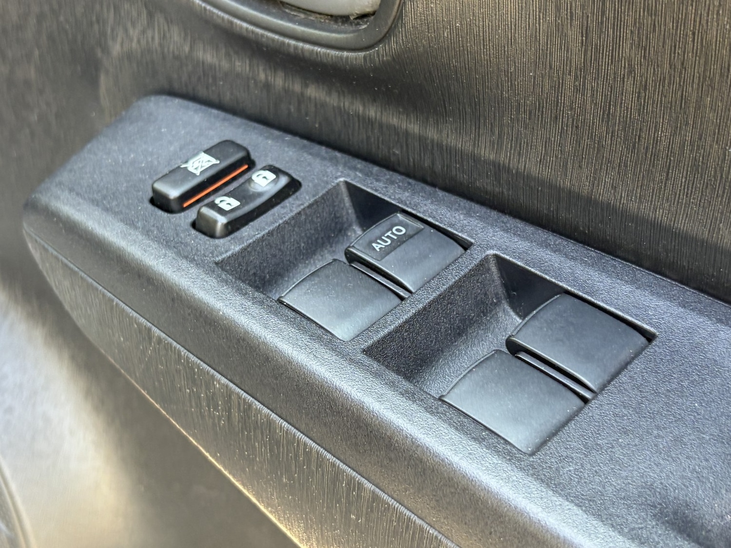 Used Toyota Yaris 2014 for sale - 78176077: Photo 33