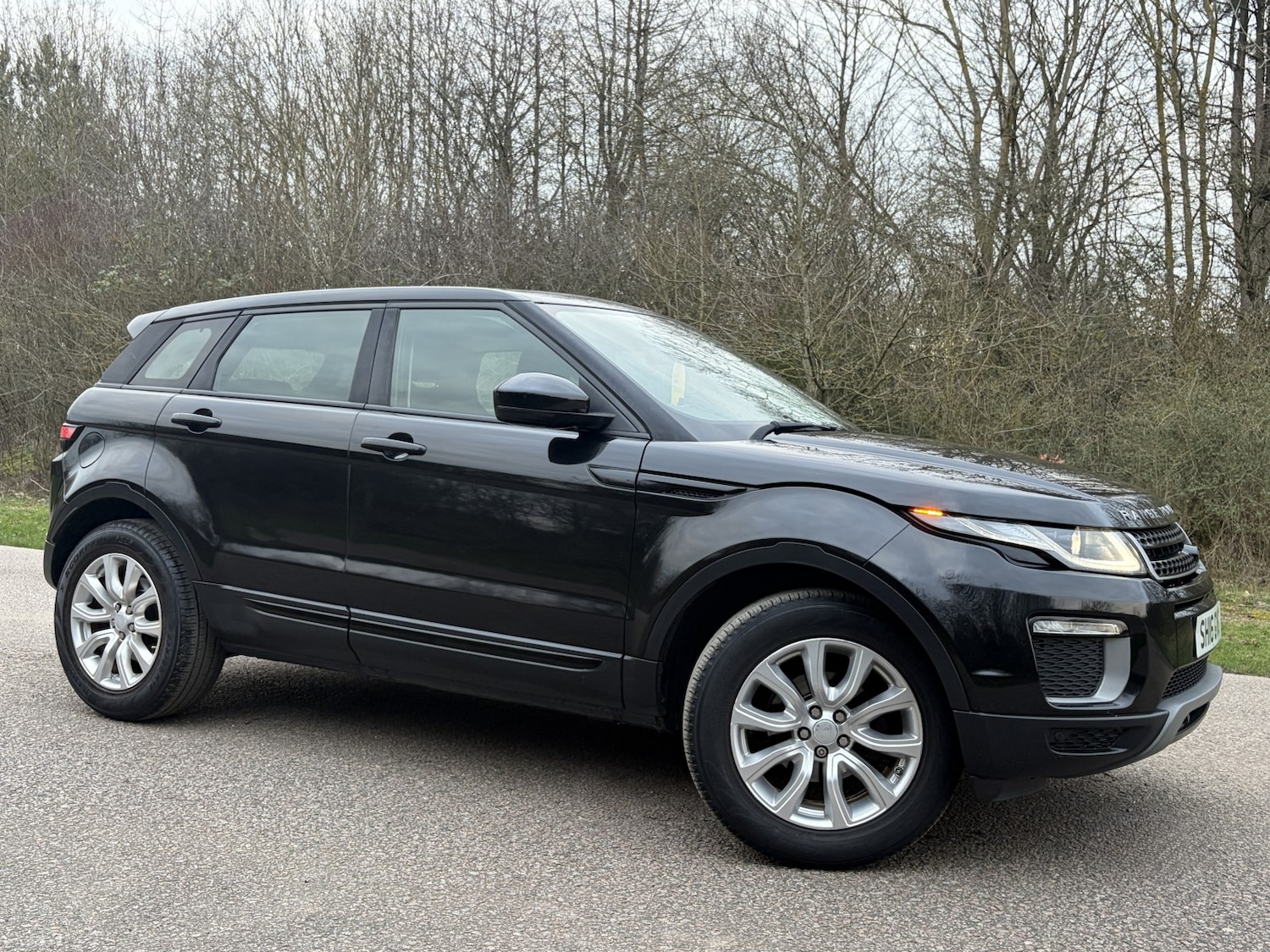 Used Land Rover Range Rover Evoque 2016 for sale - 77742851: Photo 2