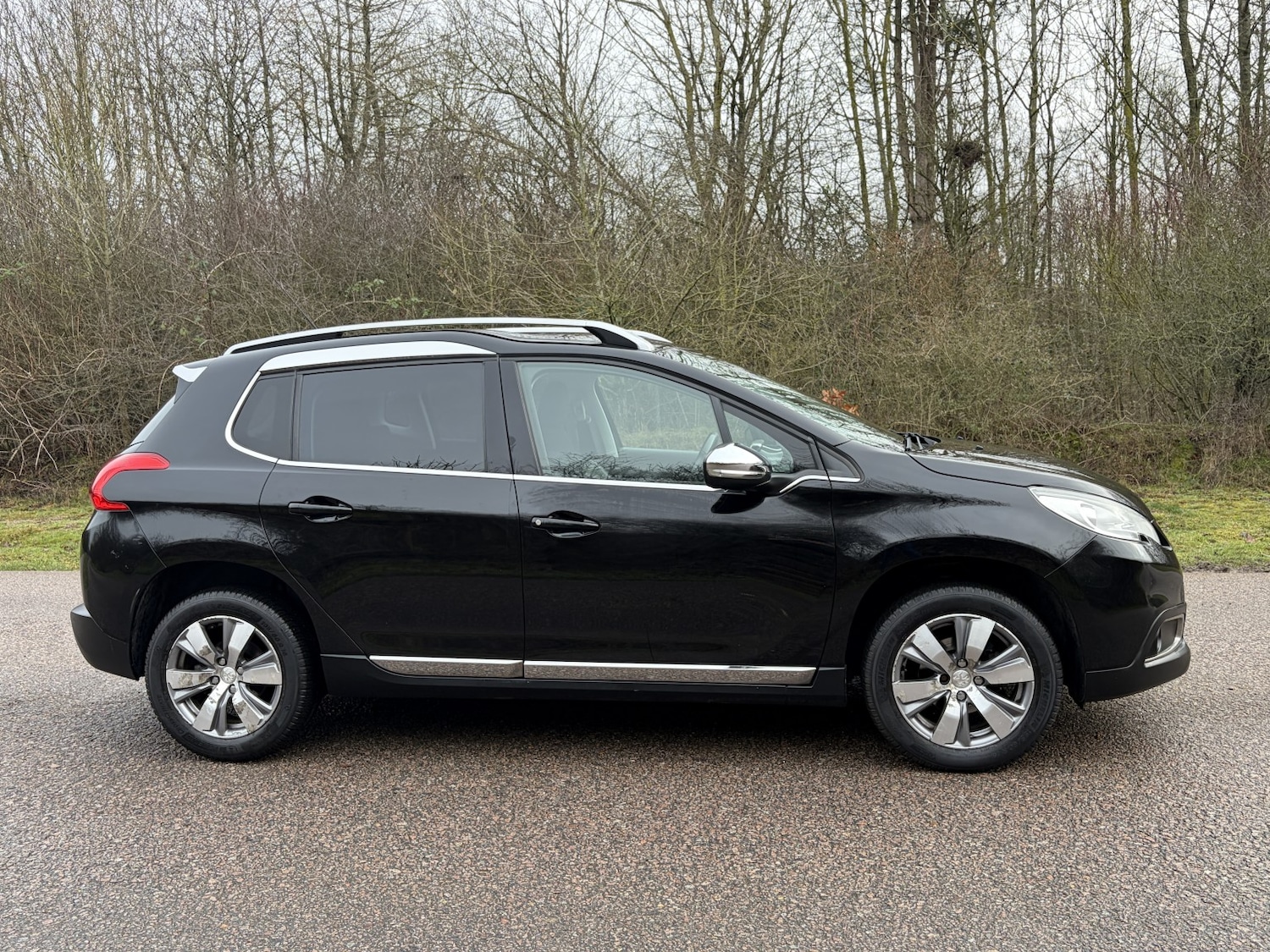 Used Peugeot 2008 2015 for sale - 77350097: Photo 13