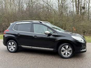 Used Peugeot 2008 2015 for sale - 77350097: Photo