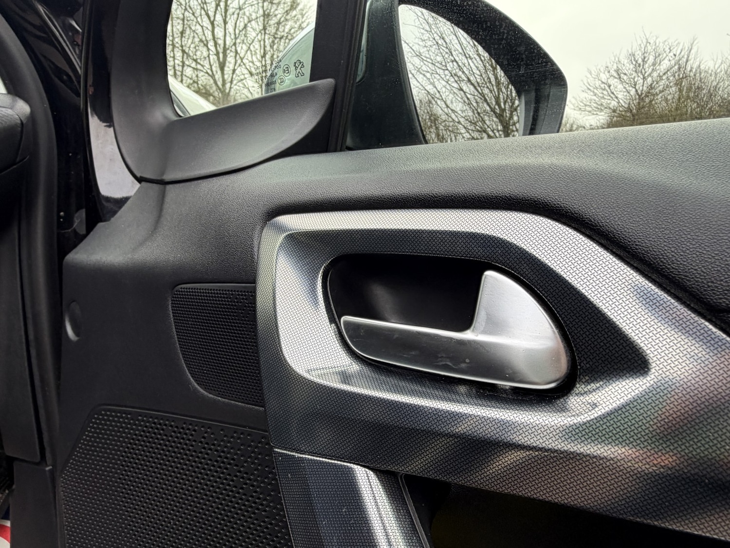 Used Peugeot 2008 2015 for sale - 77350097: Photo 36