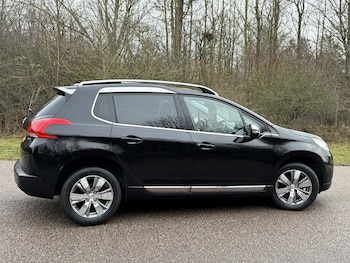 Used Peugeot 2008 2015 for sale - 77350097: Photo