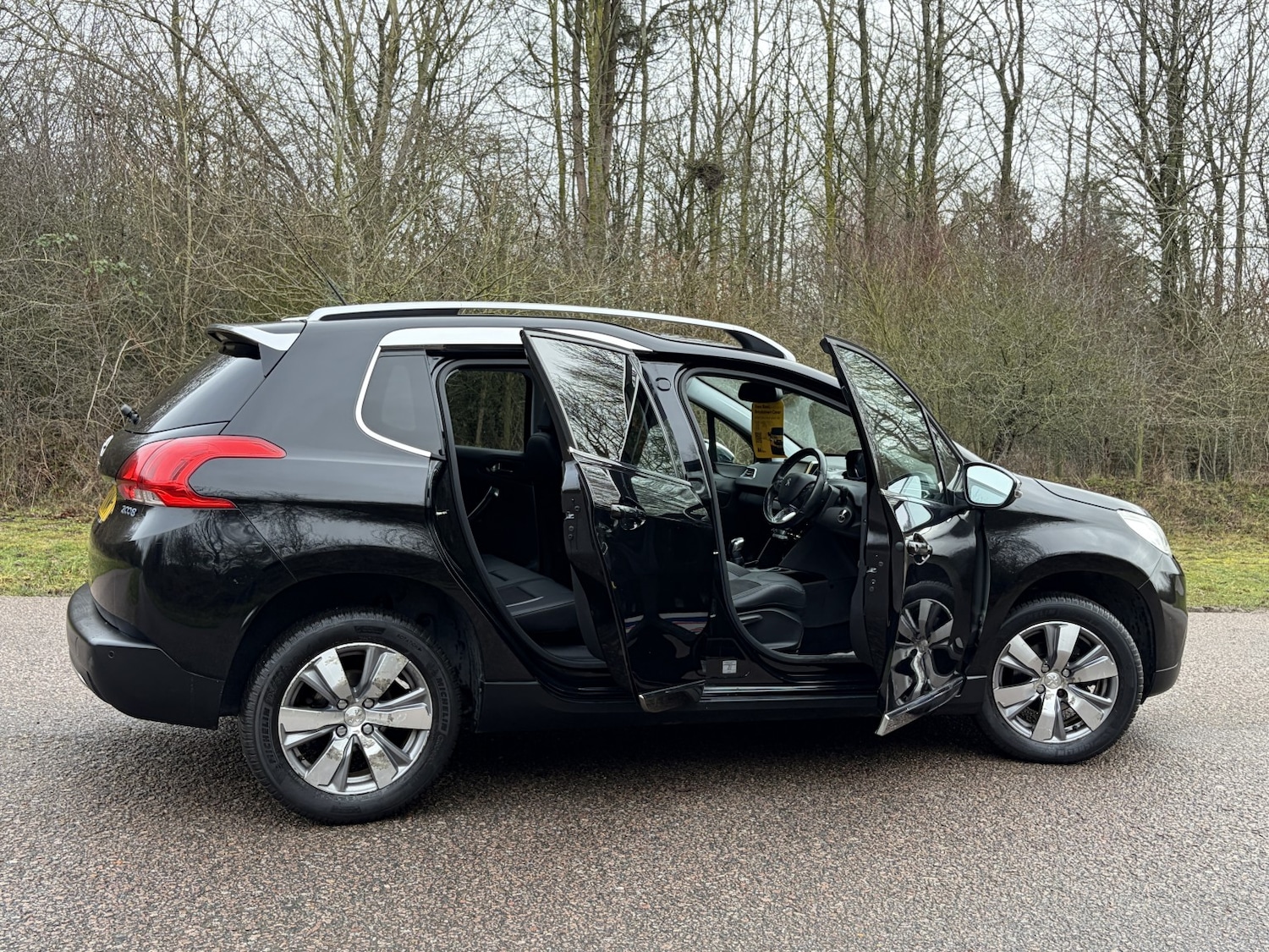 Used Peugeot 2008 2015 for sale - 77350097: Photo 5