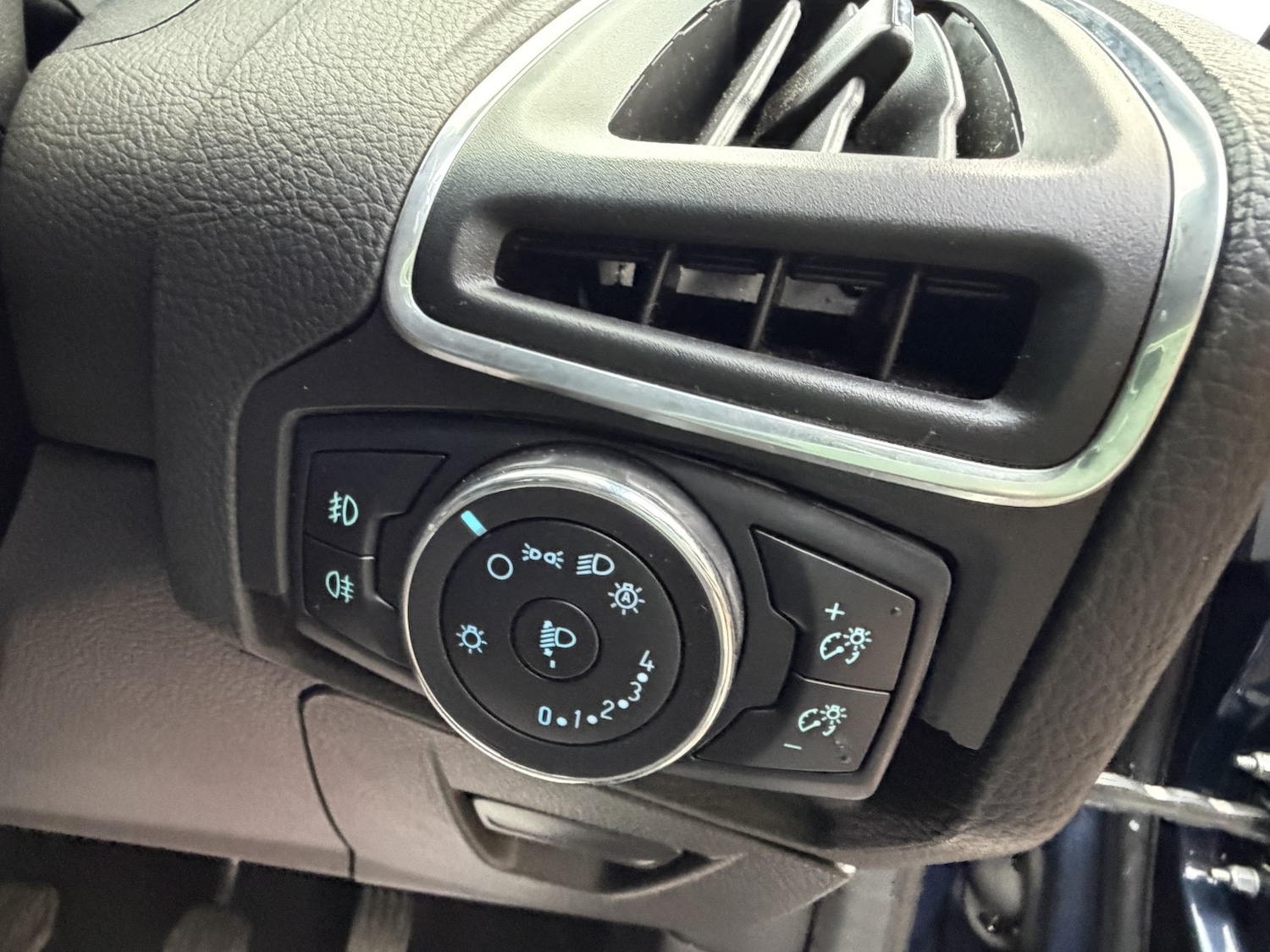 Used Ford Focus 2012 for sale - 76769900: Photo 34