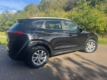 Used Hyundai TUCSON 2019 for sale - 76088725: Photo 4