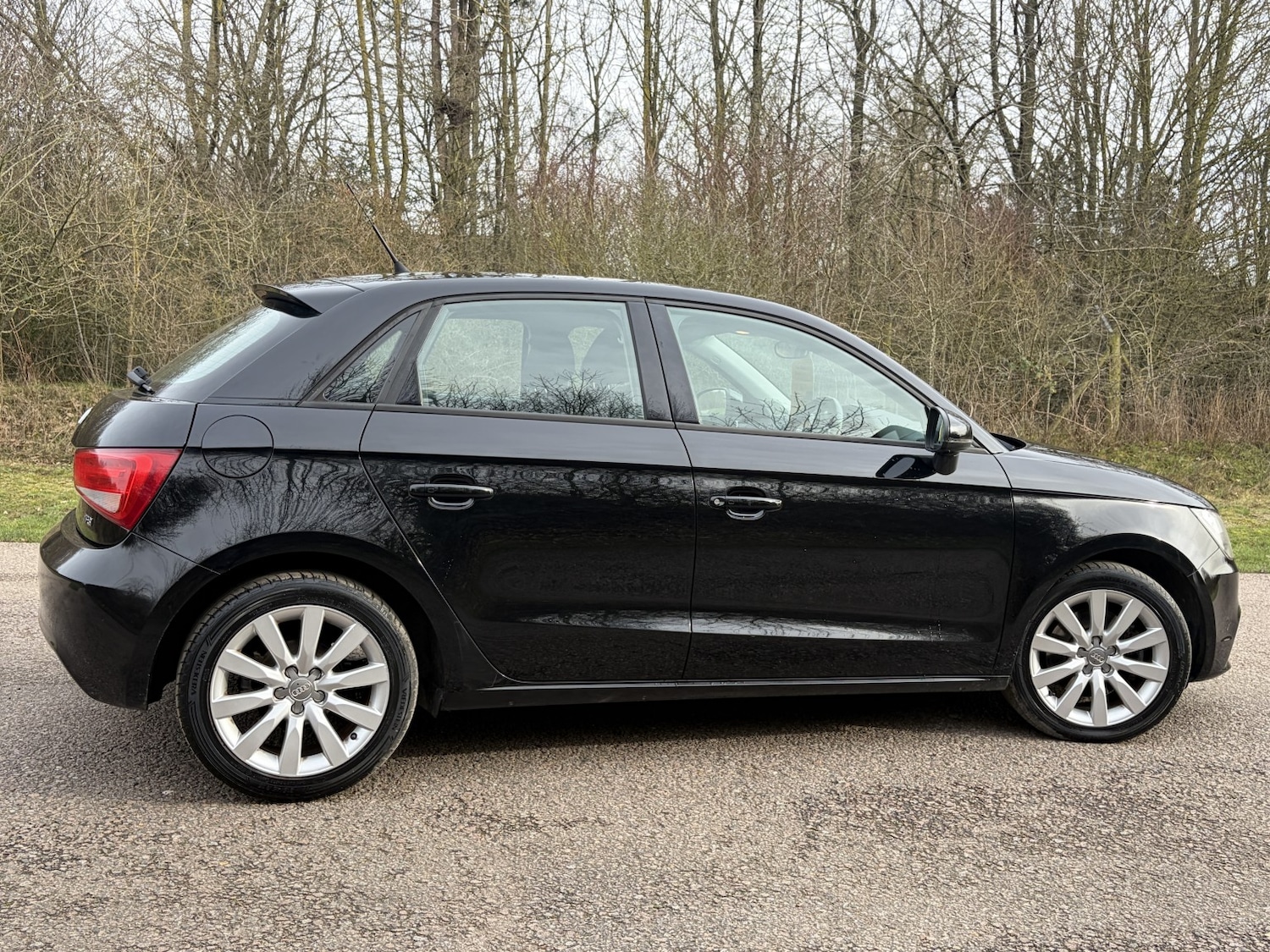 Used Audi A1 2013 for sale - 77603378: Photo 3