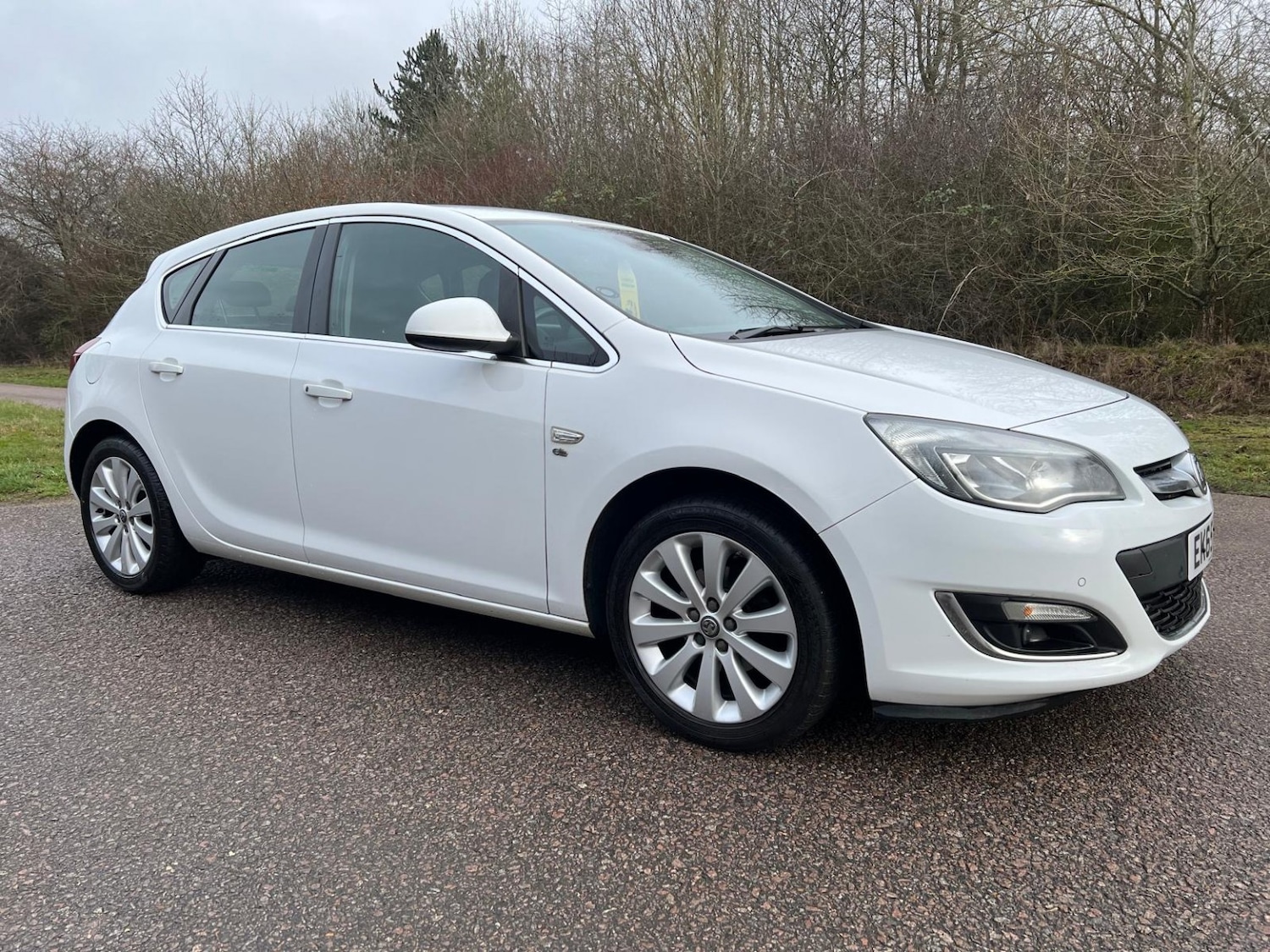 Used Vauxhall Astra 2015 for sale - 77350113: Photo 2