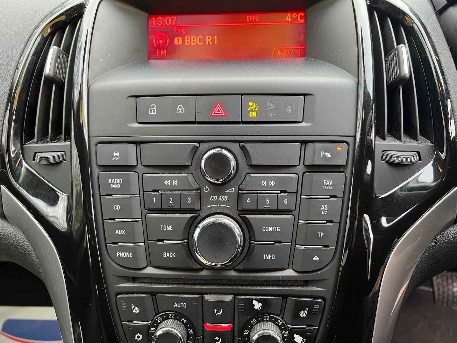 Used Vauxhall Astra 2015 for sale - 77350113: Photo 24