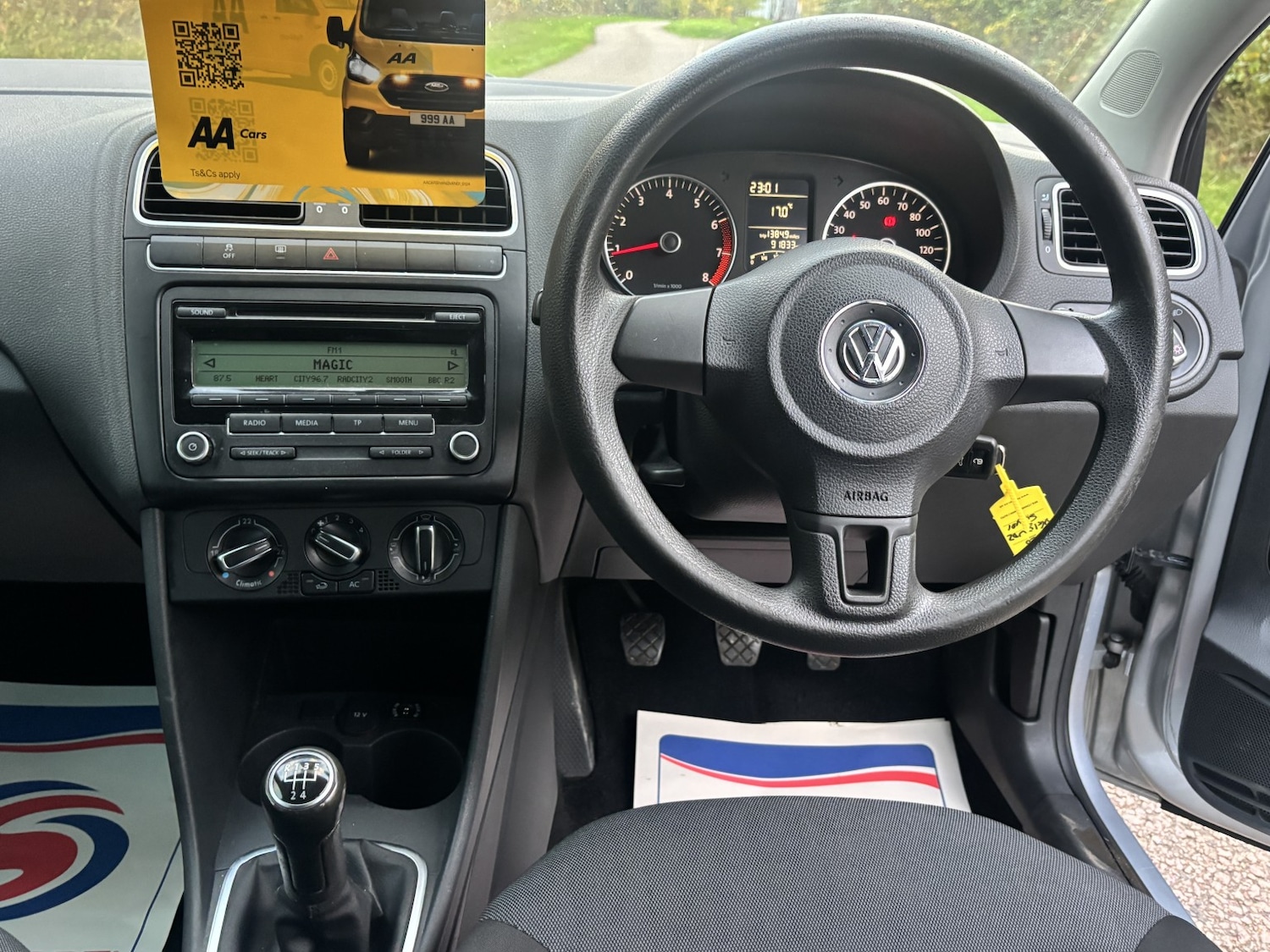 Used Volkswagen Polo 2010 for sale - 76231001: Photo 25