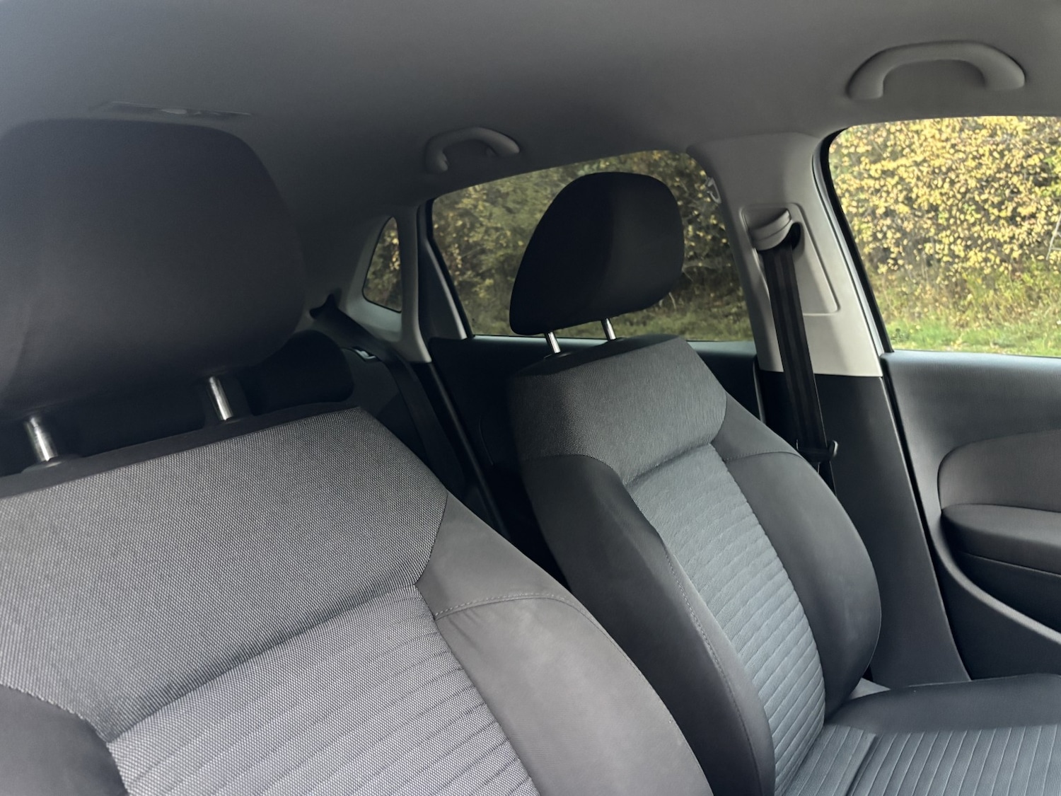 Used Volkswagen Polo 2010 for sale - 76231001: Photo 33