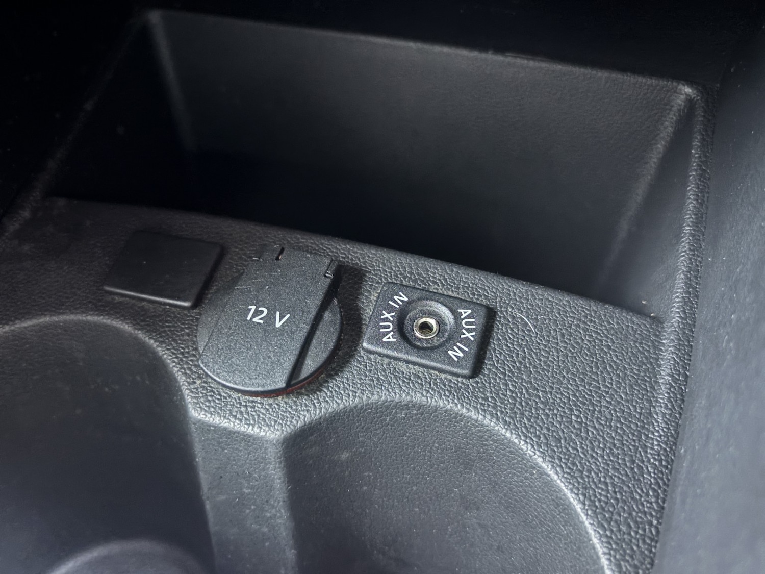 Used Volkswagen Polo 2010 for sale - 76231001: Photo 35