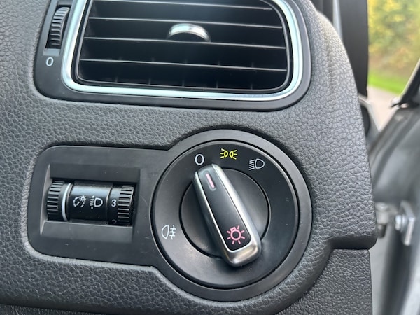 Used Volkswagen Polo 2010 for sale - 76231001: Photo 37