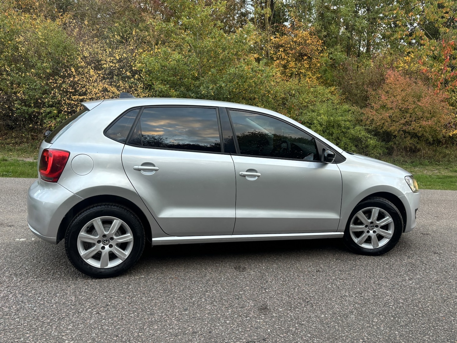 Used Volkswagen Polo 2010 for sale - 76231001: Photo 4