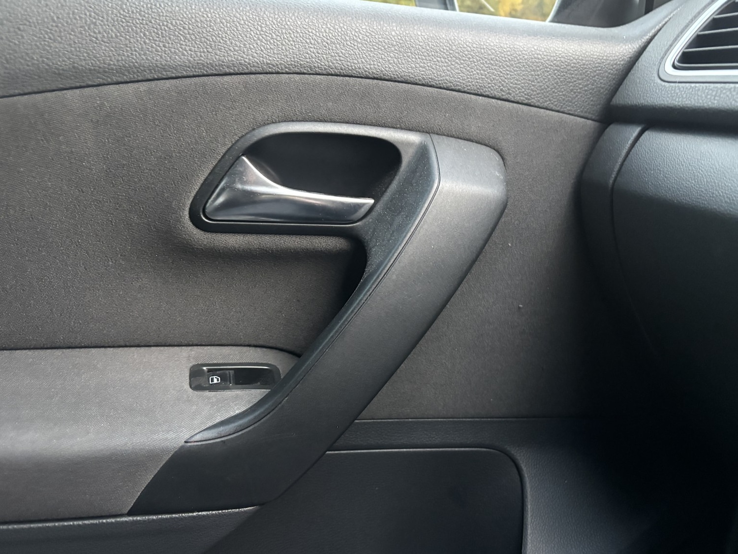 Used Volkswagen Polo 2010 for sale - 76231001: Photo 40