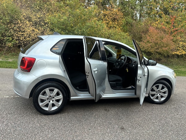 Used Volkswagen Polo 2010 for sale - 76231001: Photo 6