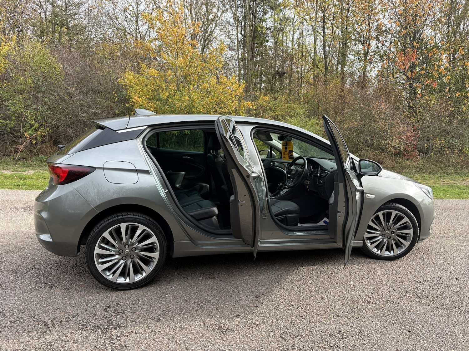 Used Vauxhall Astra 2017 for sale - 76402171: Photo 25