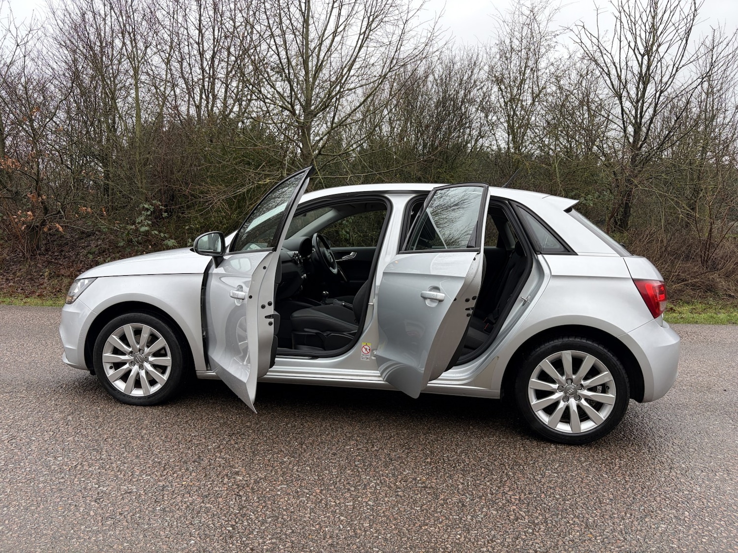 Used Audi A1 2013 for sale - 77318348: Photo 10