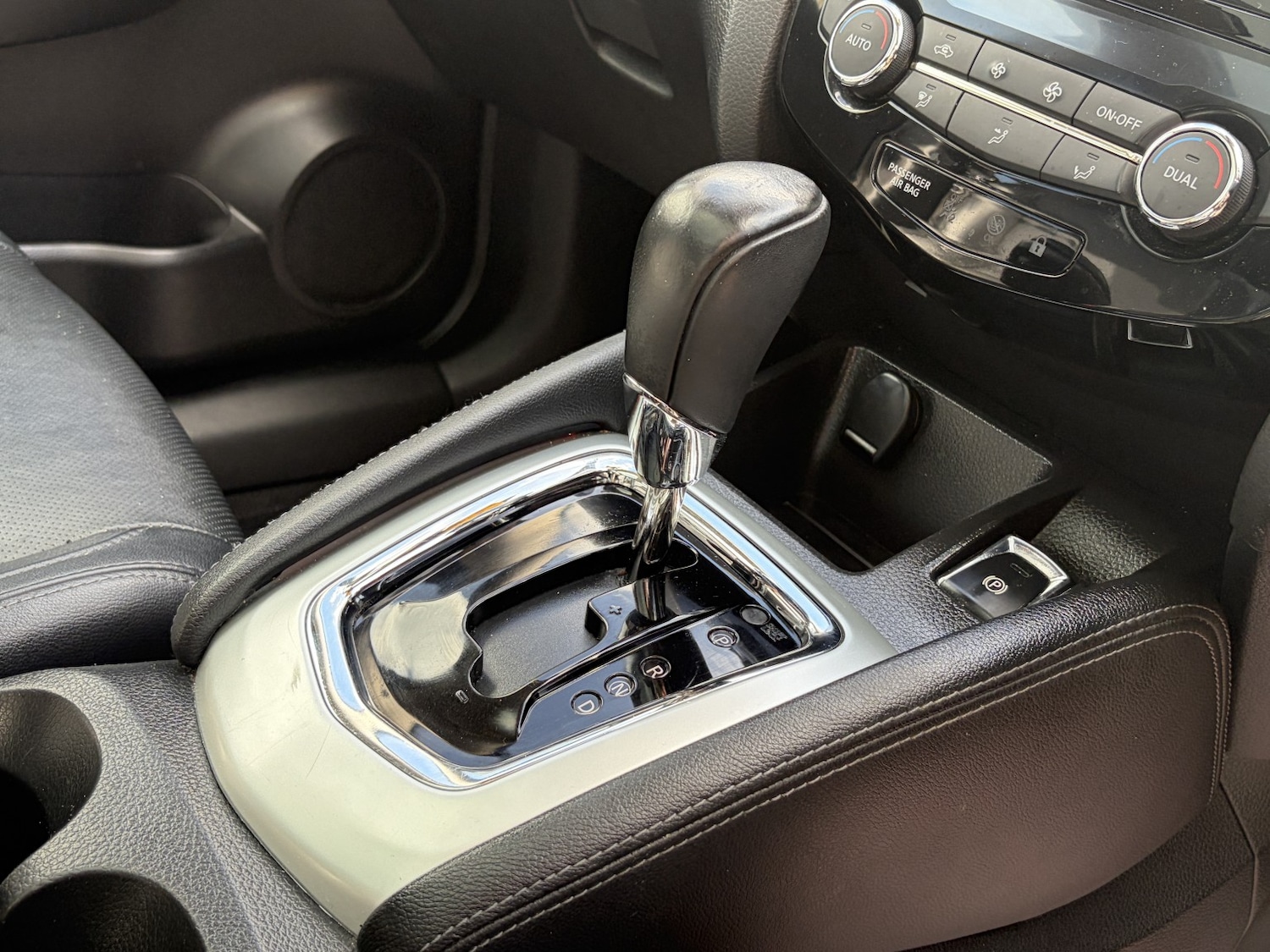 Used Nissan Qashqai 2016 for sale - 77945747: Photo 22