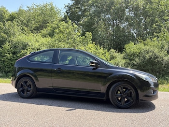Used Ford Focus 2010 for sale - 79067345: Photo