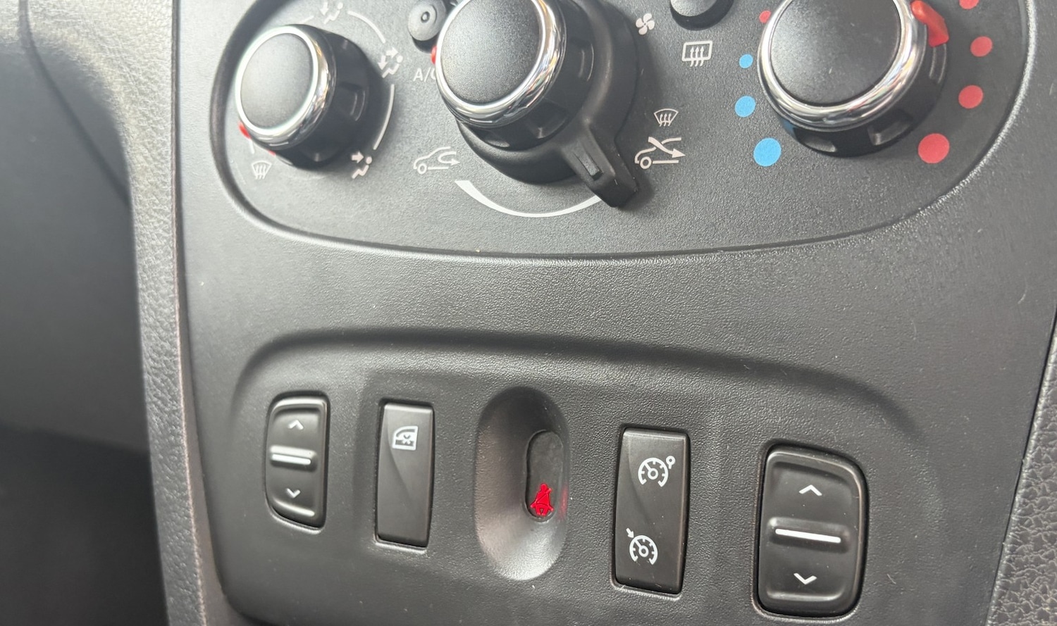 Used Dacia Sandero Stepway 2016 for sale - 78060512: Photo 39