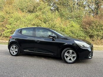 Used Renault Clio 2015 for sale - 79771762: Photo