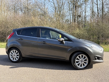 2017 - 1.0 EcoBoost Titanium 5dr Powershift