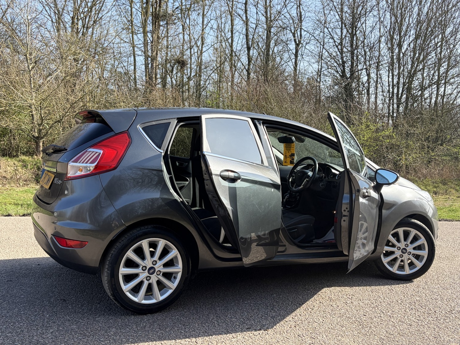Used Ford Fiesta 2017 for sale - 77774699: Photo 5