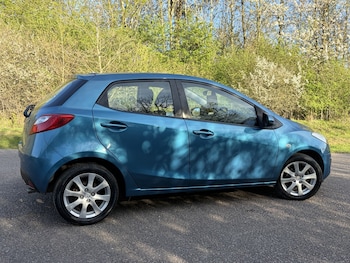 Used Mazda Mazda2 2011 for sale - 78190603: Photo