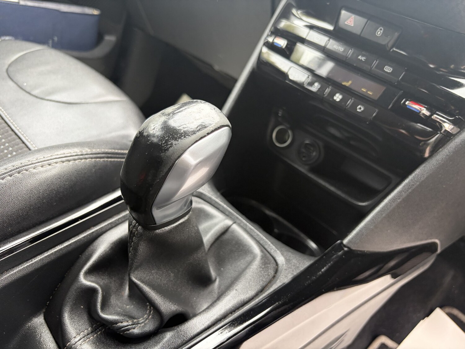 Used Peugeot 2008 2016 for sale - 78190640: Photo 34