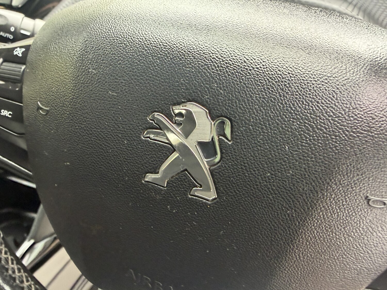 Used Peugeot 2008 2016 for sale - 78190640: Photo 36