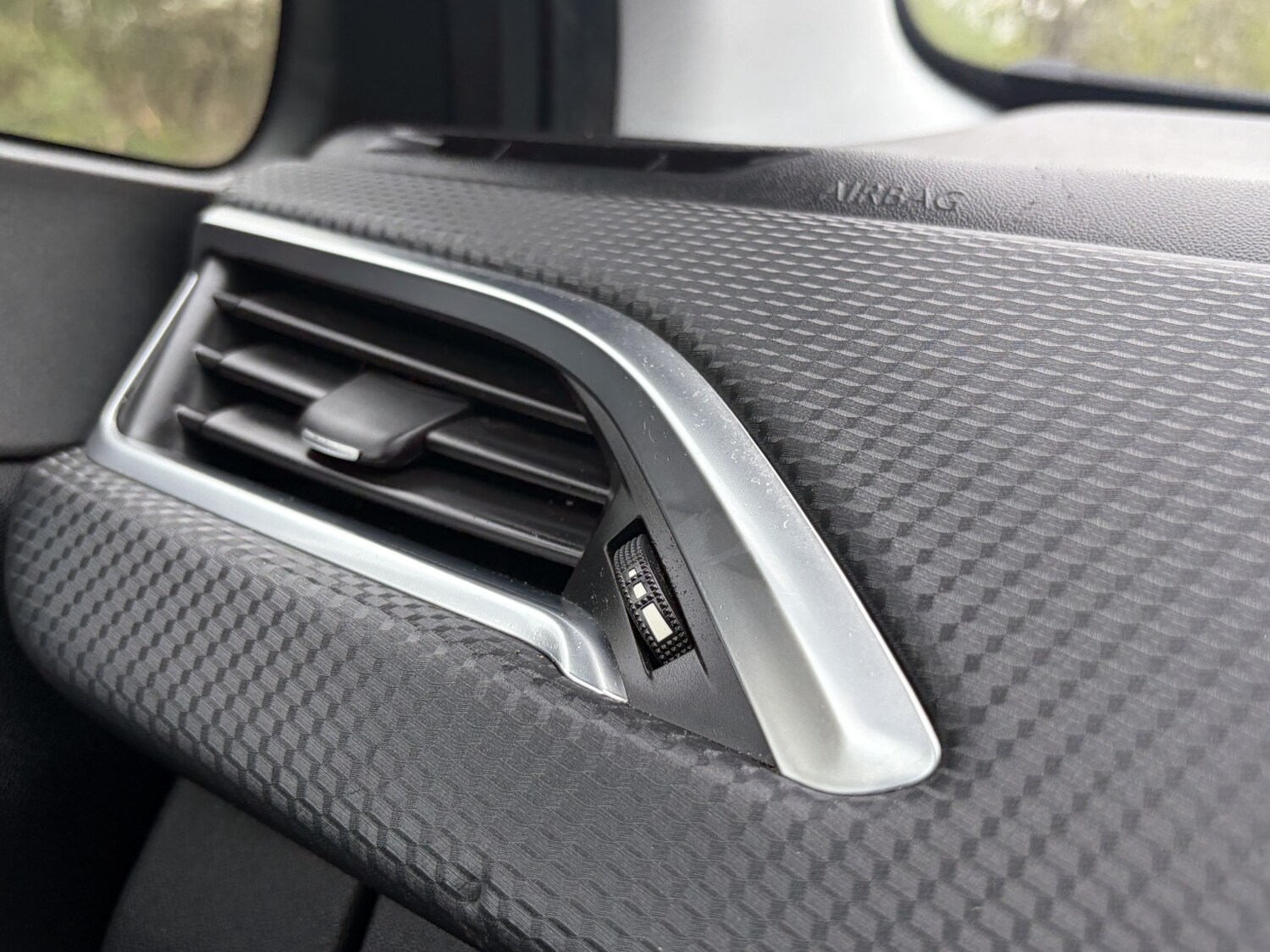 Used Peugeot 2008 2016 for sale - 78190640: Photo 43