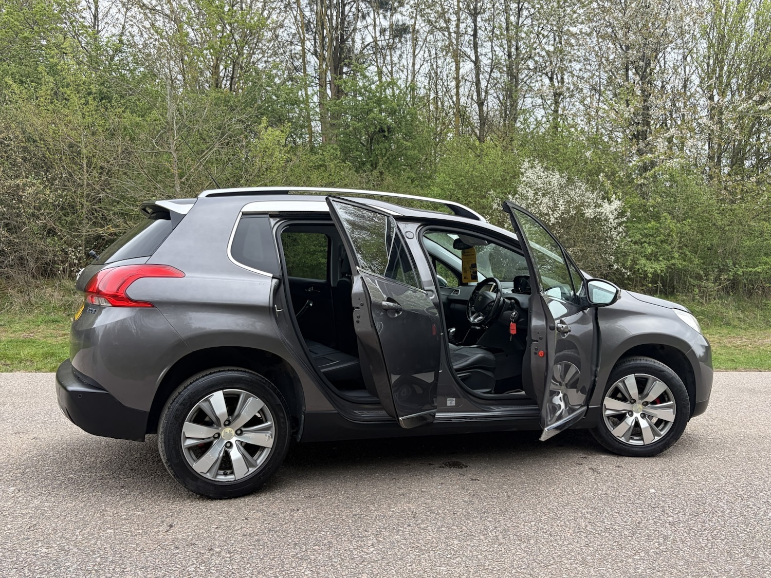 Used Peugeot 2008 2016 for sale - 78190640: Photo 5