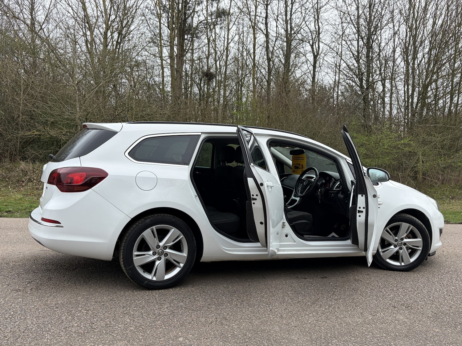 Used Vauxhall Astra 2014 for sale - 77844934: Photo 5