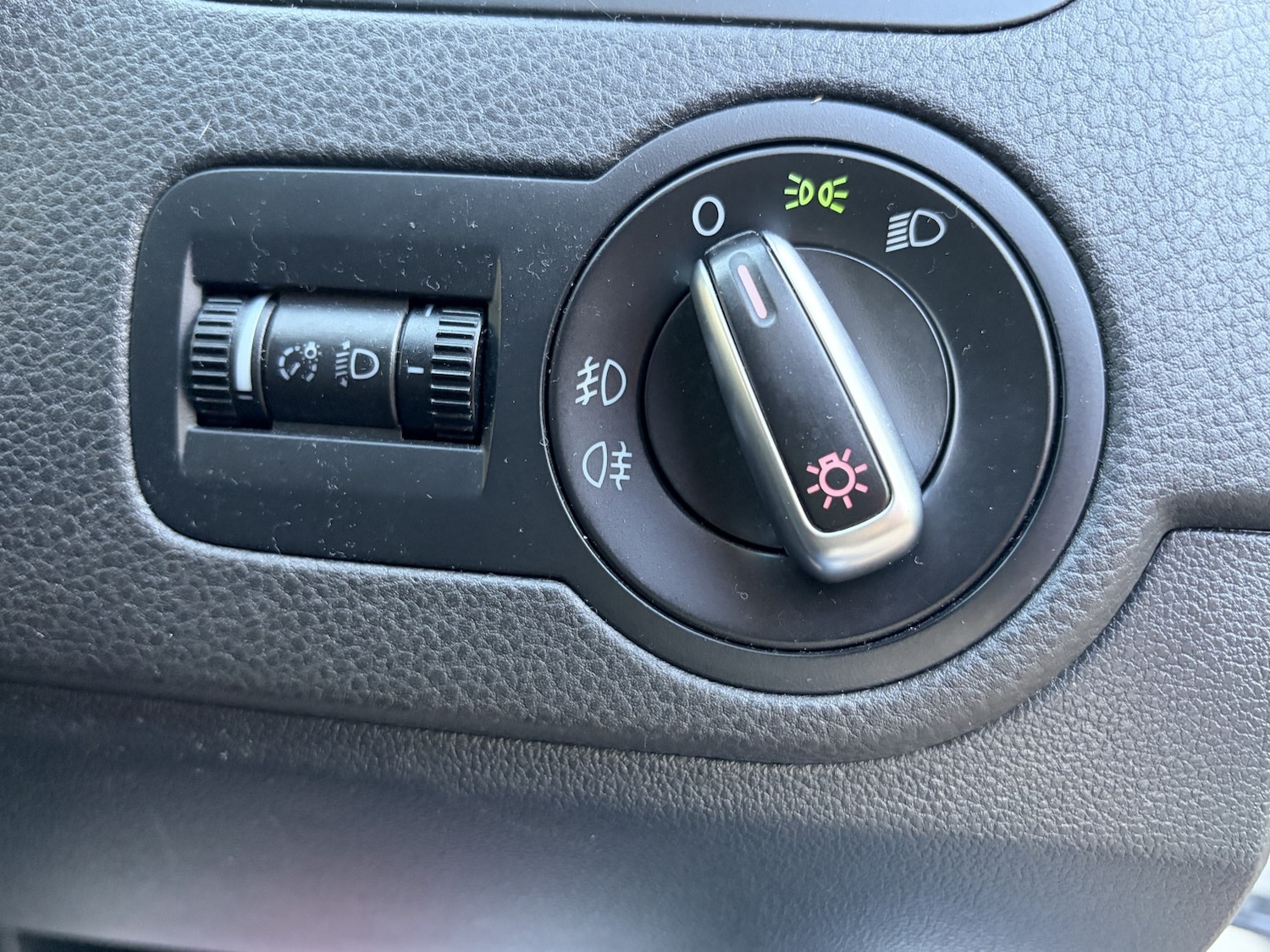 Used Volkswagen Polo 2014 for sale - 76718422: Photo 35