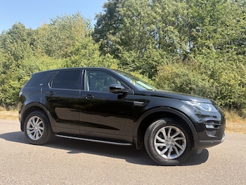 Used Land Rover Discovery Sport 2017 for sale - 79391762: Photo