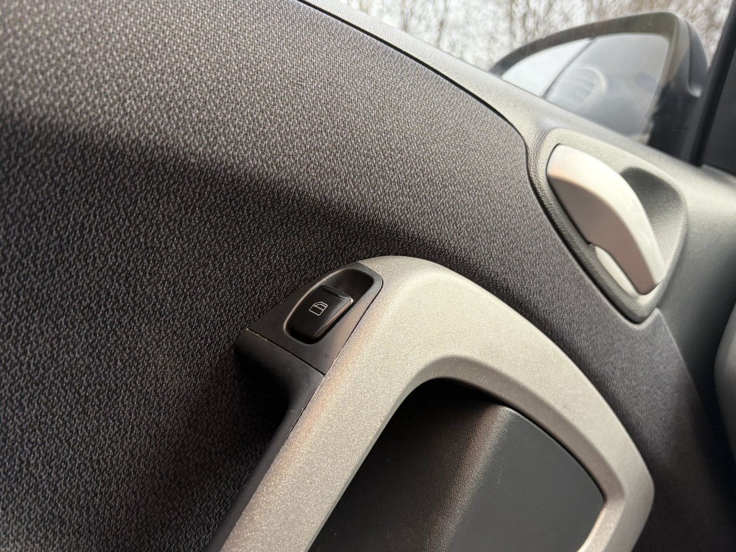 Used smart fortwo 2014 for sale - 77638636: Photo 29