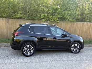 Used Peugeot 2008 2017 for sale - 78379418: Photo