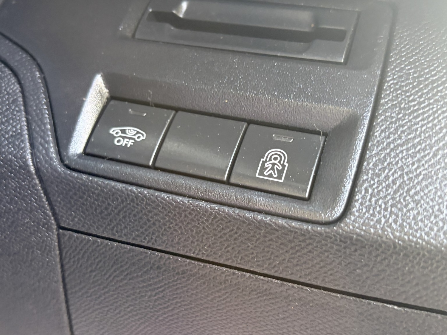 Used Peugeot 3008 2017 for sale - 77675667: Photo 44