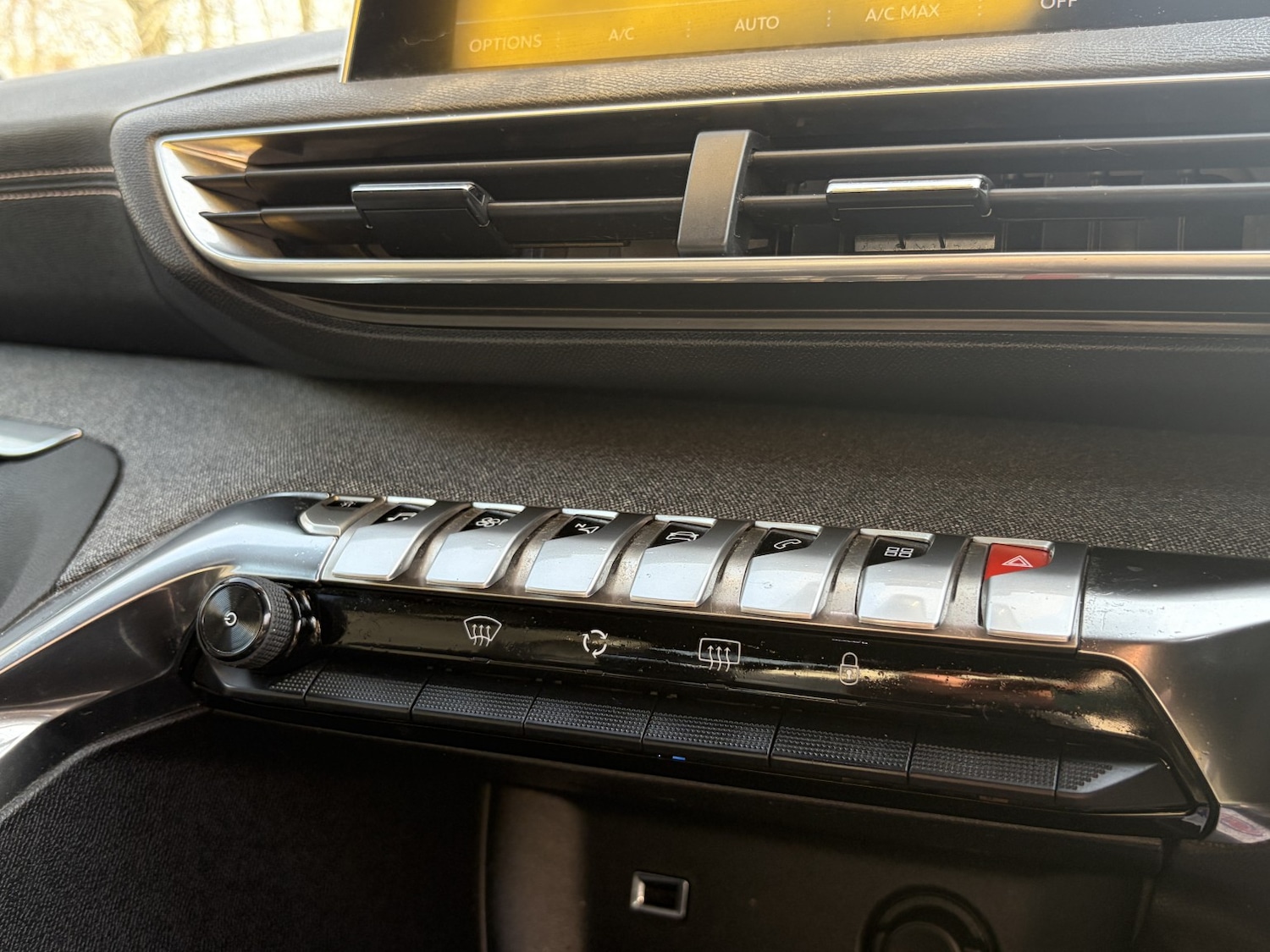 Used Peugeot 3008 2017 for sale - 77675667: Photo 49