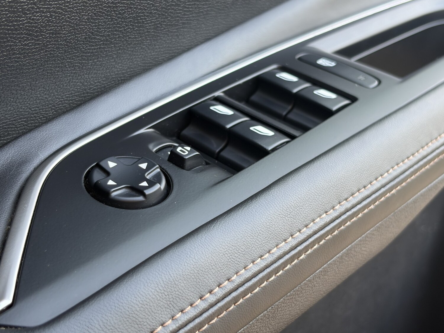 Used Peugeot 3008 2017 for sale - 77675667: Photo 52