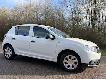 Used Dacia Sandero 2018 for sale - 77363610: Photo