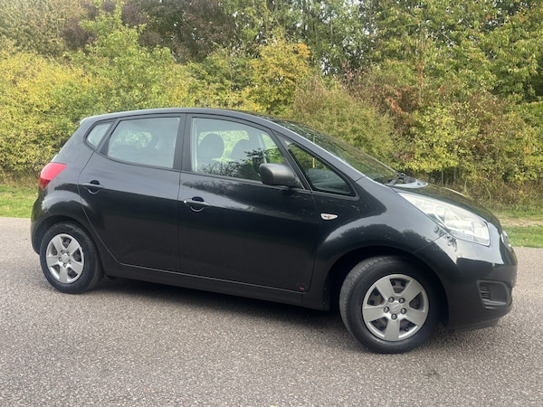 Used Kia Venga 2011 for sale - 76126383: Photo 1