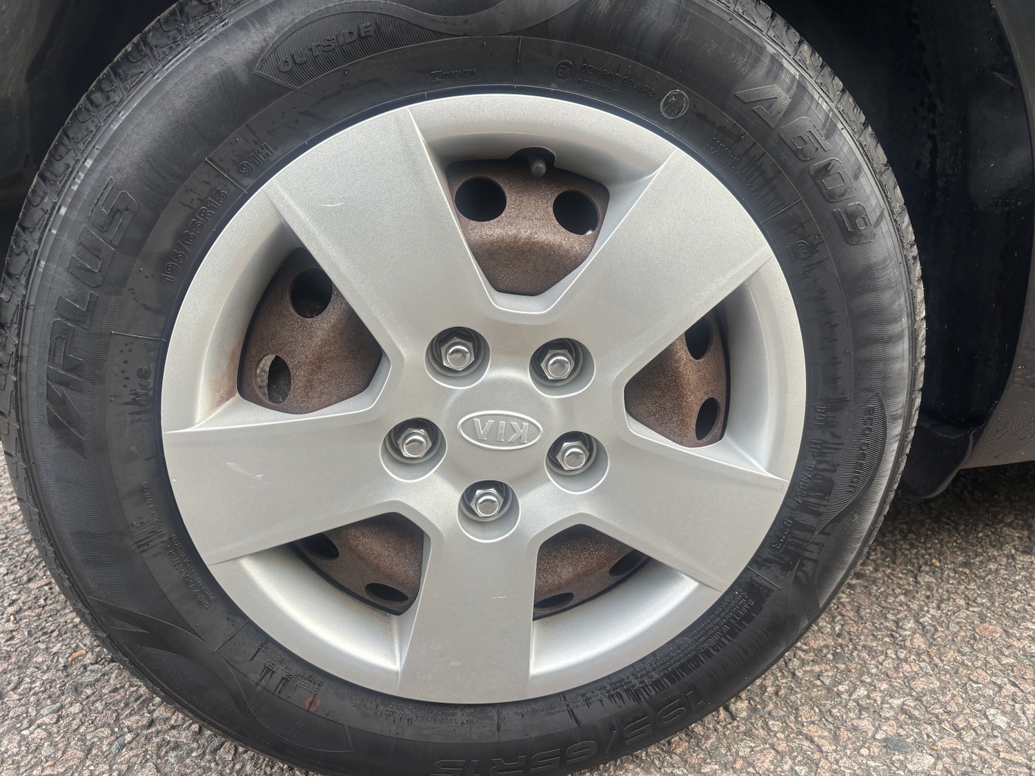 Used Kia Venga 2011 for sale - 76126383: Photo 22